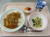 給食最終日はカレーです!